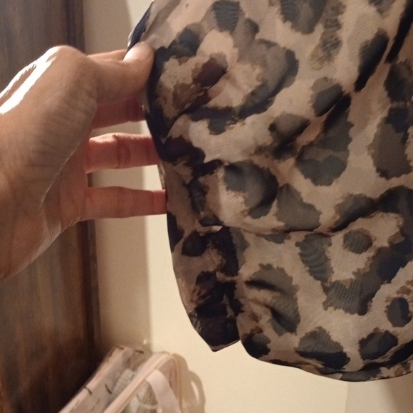 Leopard Print Sheer Kimono - Picture 4 of 5
